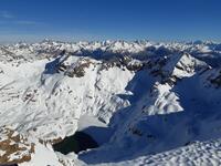 Le lac d'Ip depuis le sommet Le lac d'Ip depuis le sommet